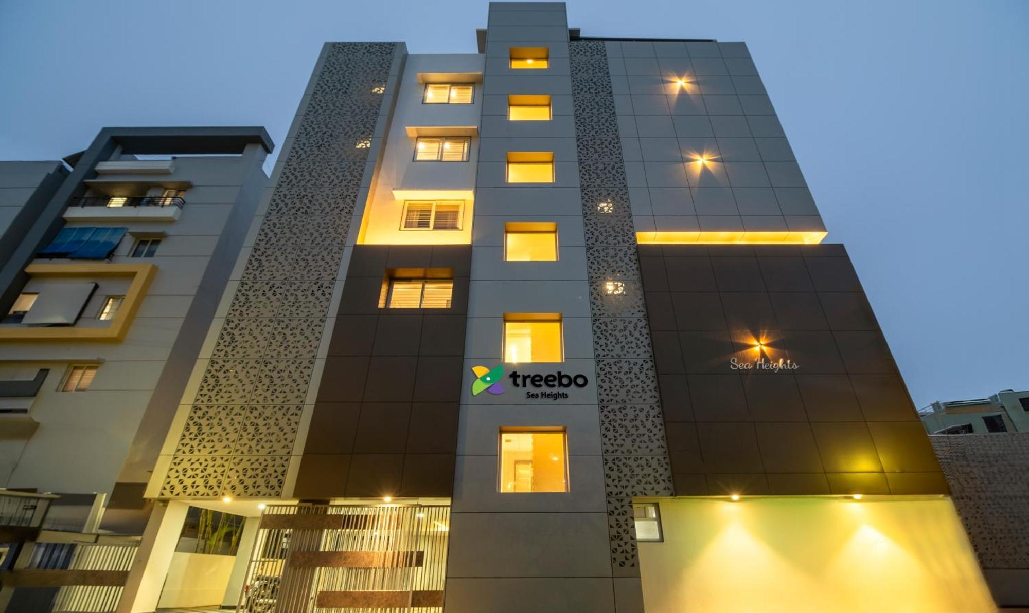 Treebo Sea Heights 호텔 Kākināda 외부 사진